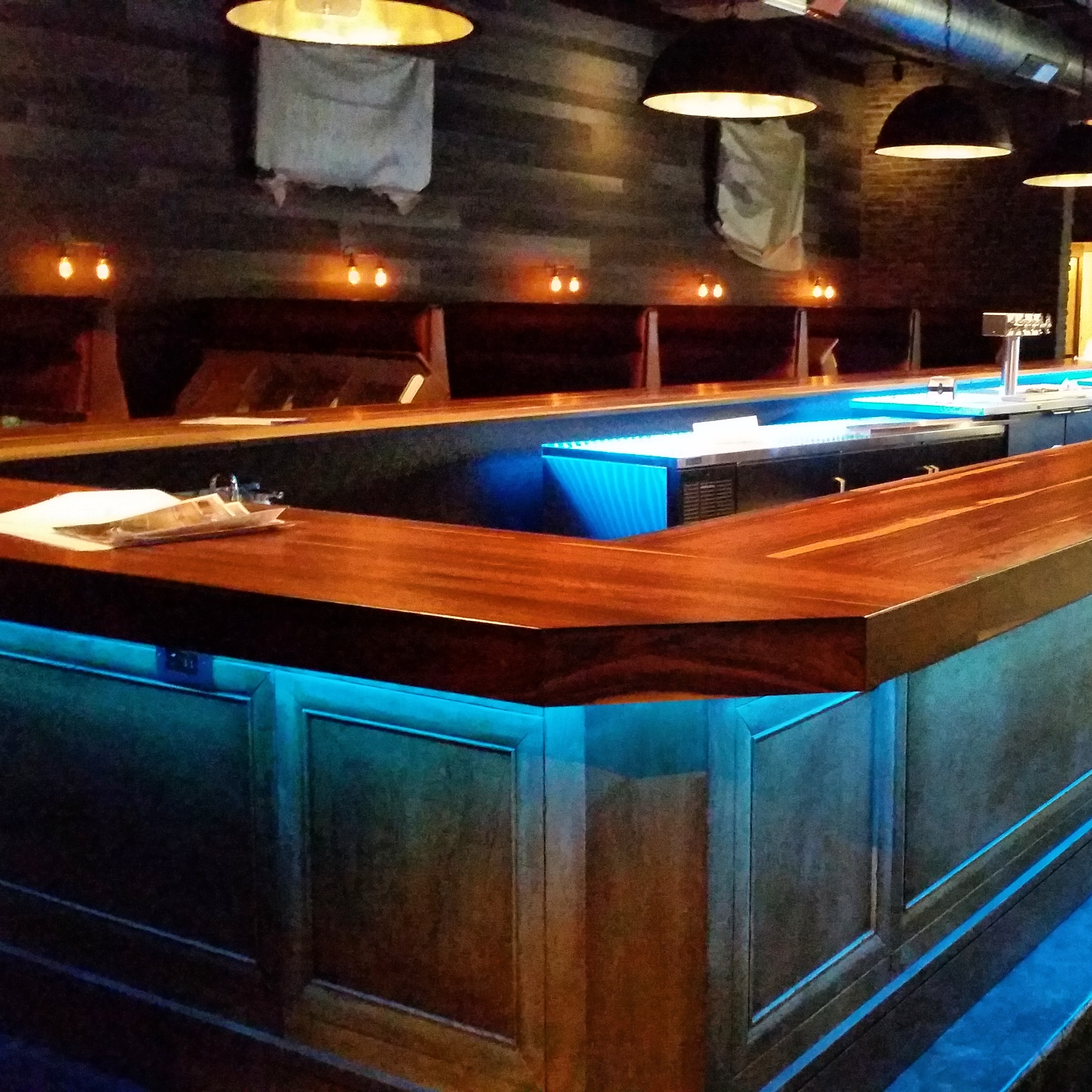 Signature Finish Carpentry - interior finish carpentry